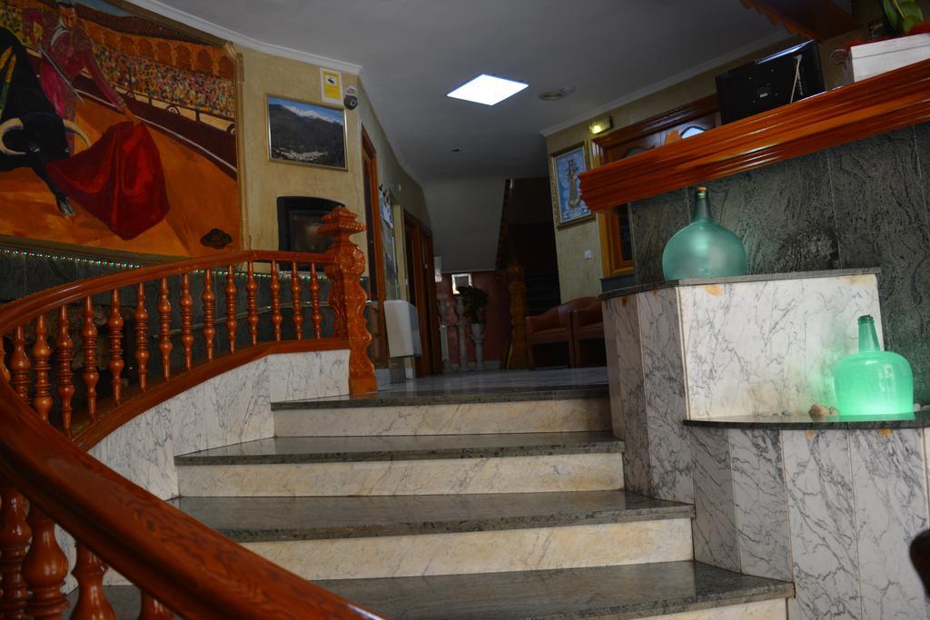 Hostal Manolete Lanjarón Exterior foto